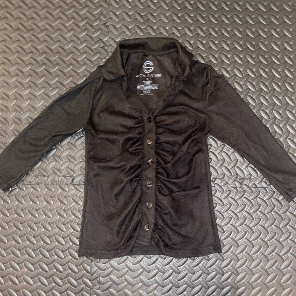 Social Culture Ribbed Collared 3/4 Sleeve Shirt